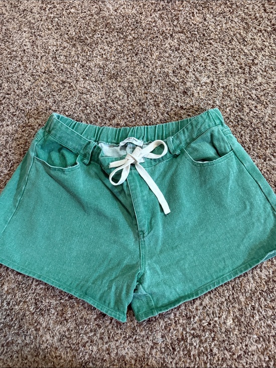 Double Zero Pants - Women's Green Drawstring Shorts with Front Pockets